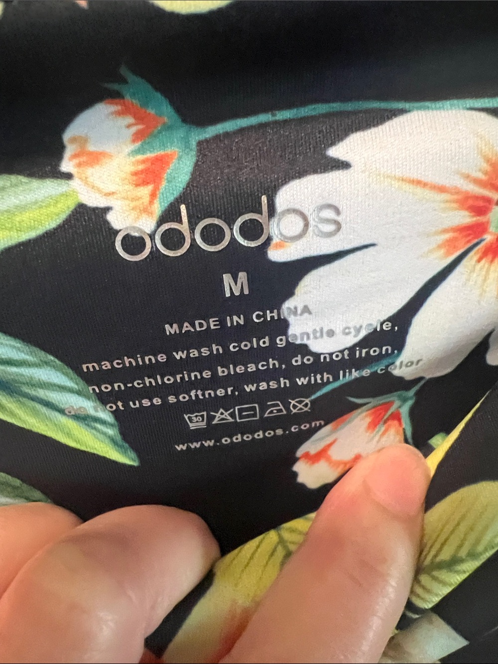 #2375**ododos Black Floral Capri Leggings - Picture 4 of 17